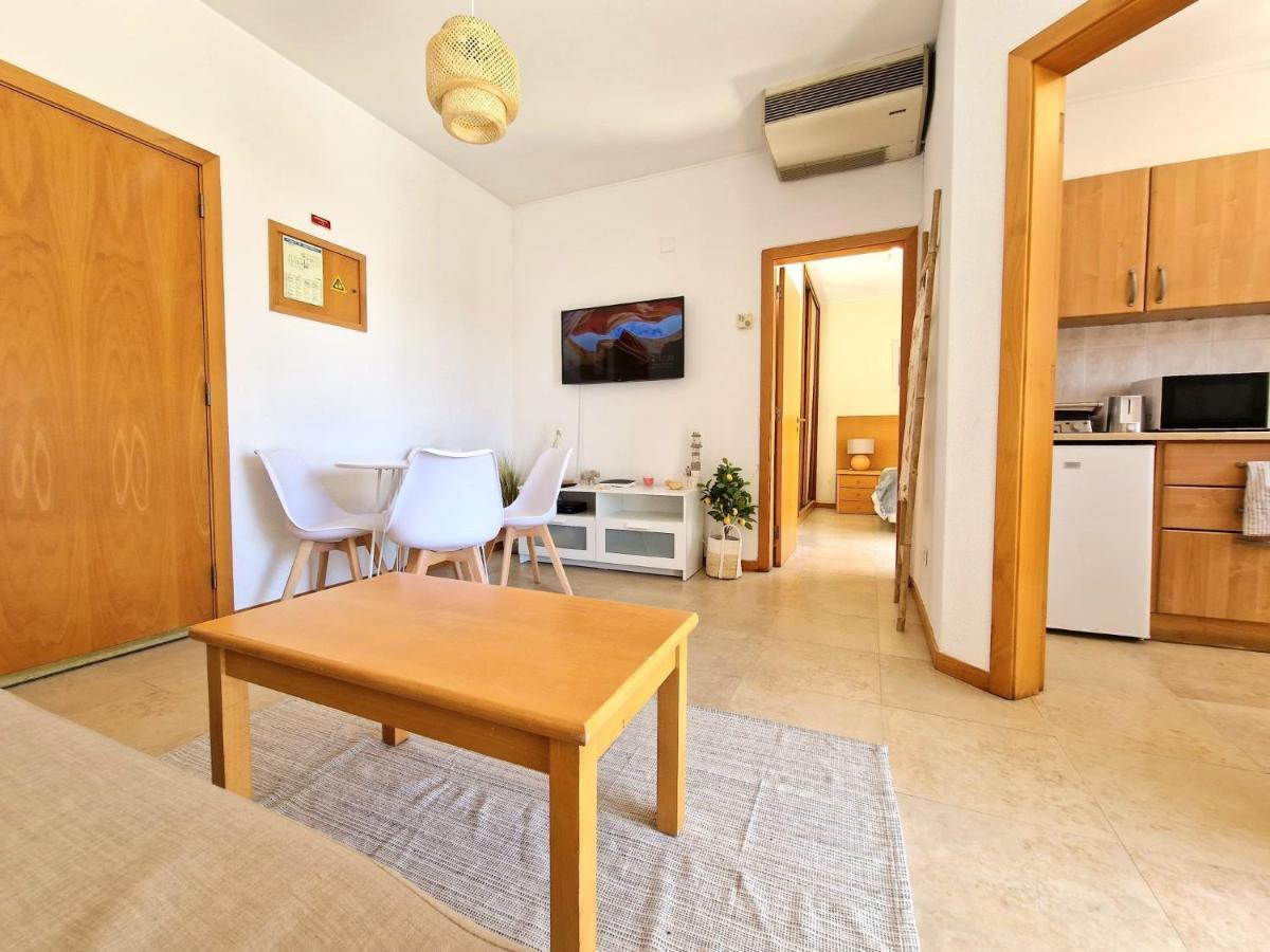 Zarco - Cosy Apartment In Vilamoura With A Balcony With View To The 2 Swimming Pools - Near The Beach & The Marina クアルテイラ エクステリア 写真