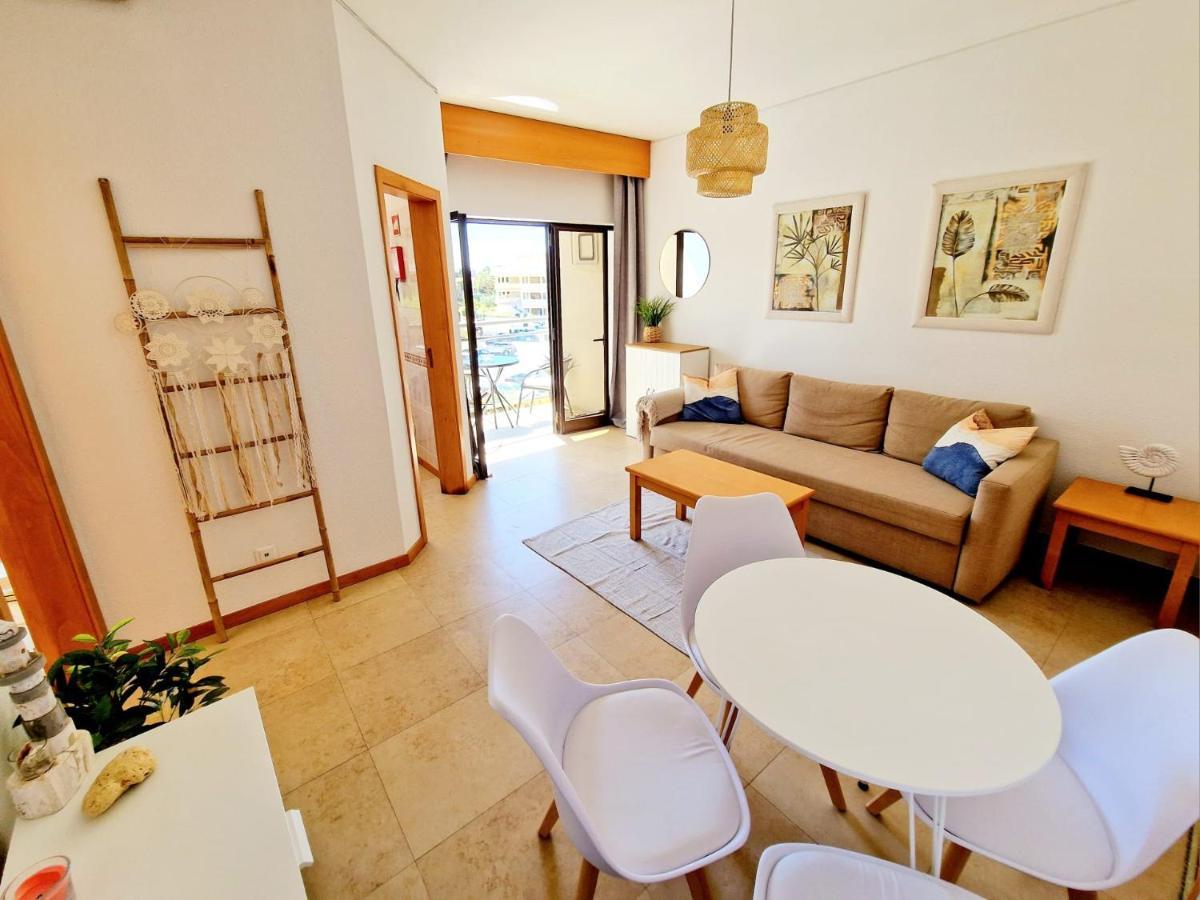 Zarco - Cosy Apartment In Vilamoura With A Balcony With View To The 2 Swimming Pools - Near The Beach & The Marina クアルテイラ エクステリア 写真