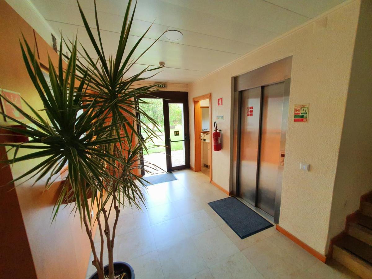 Zarco - Cosy Apartment In Vilamoura With A Balcony With View To The 2 Swimming Pools - Near The Beach & The Marina クアルテイラ エクステリア 写真