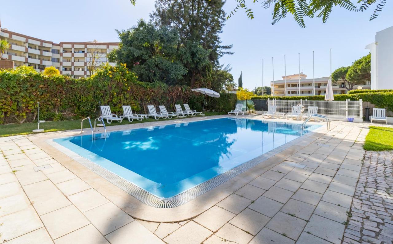 Zarco - Cosy Apartment In Vilamoura With A Balcony With View To The 2 Swimming Pools - Near The Beach & The Marina クアルテイラ エクステリア 写真